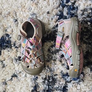 KEEN Girl Waterproof Water Hiking Sandals Size 11